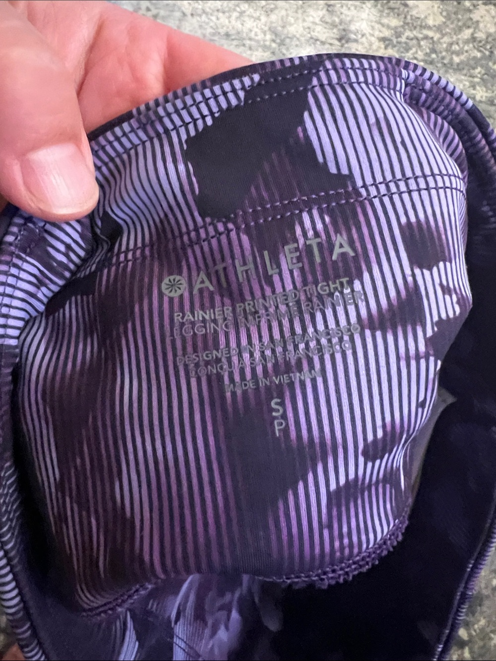 Athleta Rainier Printed Tight Size Small EUC - Picture 10 of 12